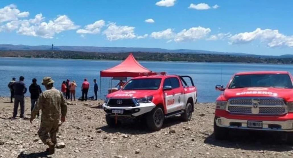 Hallazgo del cuerpo de un soldado en el Lago San Roque de Córdoba. 