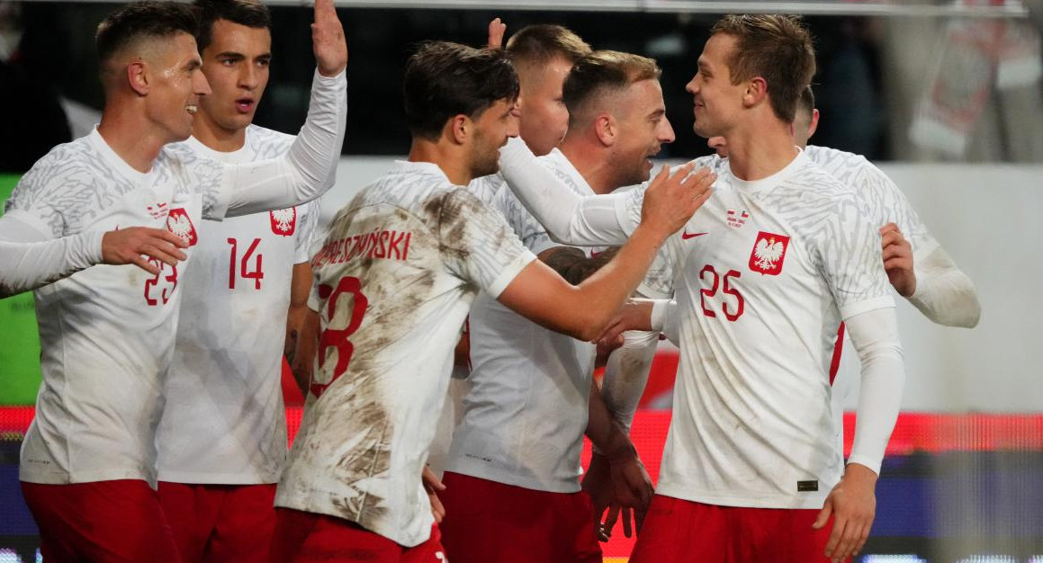 Victoria de Polonia ante Chile en amistoso previo al Mundial de Qatar. Foto: REUTERS.