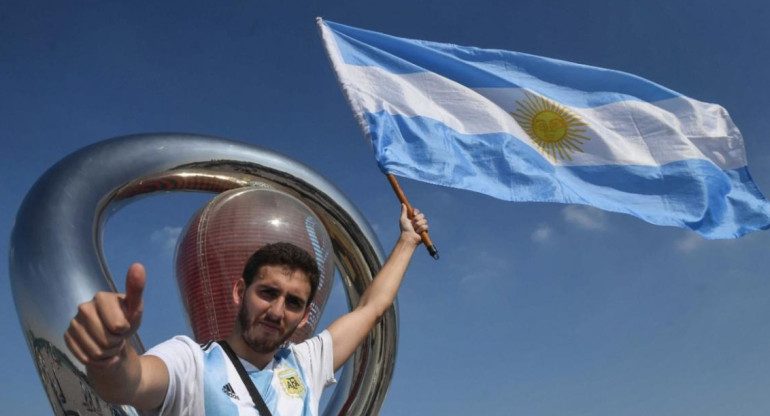 Banderazo en Qatar 2022. Foto: Telam.