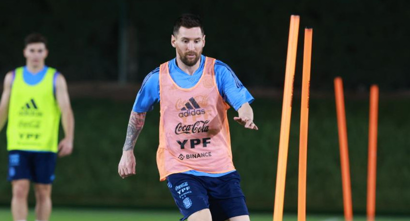 El entrenamiento de la Selección Argentina; Messi; Qatar 2022. Foto: Twitter @Argentina.