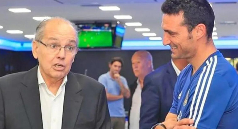 Alejandro Sabella y Lionel Scaloni. Foto: LV12