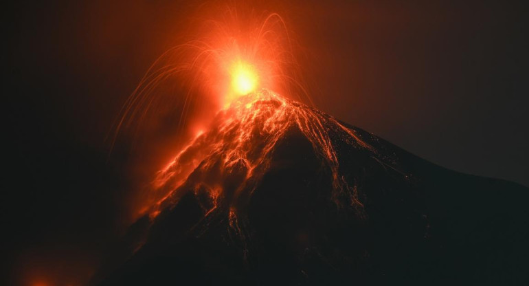 Erupción del volcán de Fuego en Guatemala. Foto: Télam