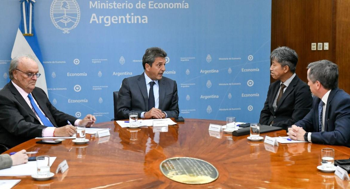 Reunión de Sergio Massa con el presidente de Toyota. Foto: Prensa.