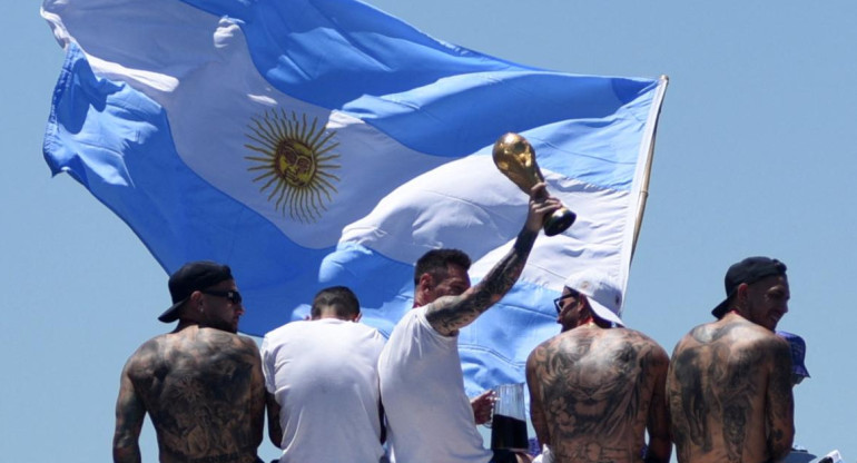 Festejos de la Selección Argentina ante los hinchas. Foto: REUTERS