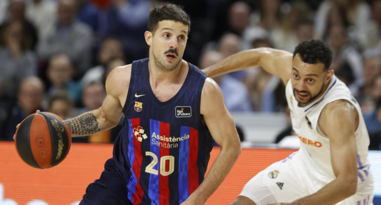 Nicolás Laprovíttola; Barcelona-Real Madrid. Foto: EFE.