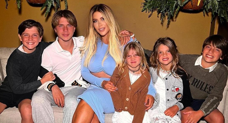 Wanda Nara junto a sus cinco hijos en Punta del Este. Foto: Instagram @wanda_nara.