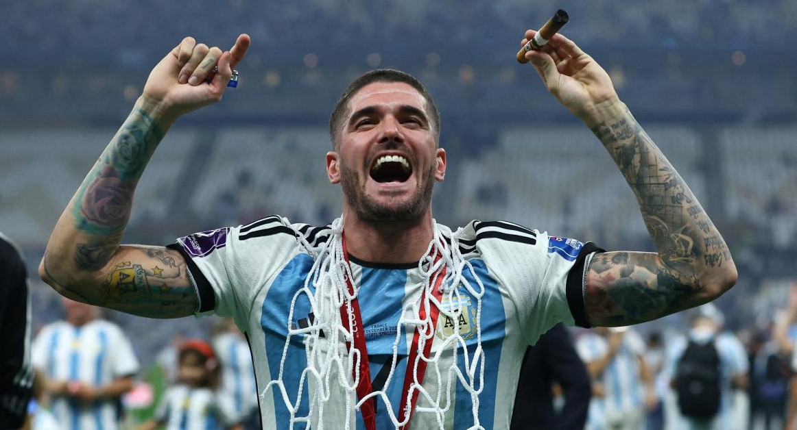 Rodrigo De Paul en el festejo del Mundial de Qatar. Foto: Reuters.