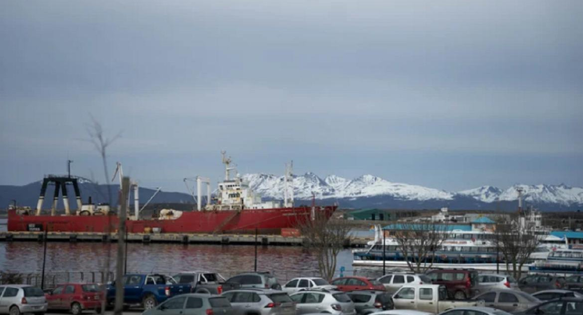 Tierra del Fuego puerto chino