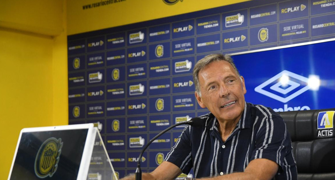 Miguel Ángel Russo, técnico de Rosario Central. Foto: Twitter @RosarioCentral