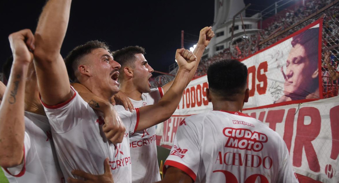 Festejo de Huracán ante Boston River por la Copa Libertadores. Foto: Telam.