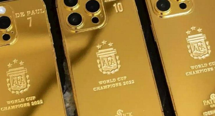 El regalo de Messi a los jugadores de la Selección. Foto: NA.