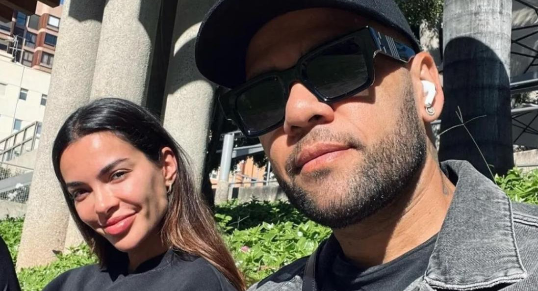 Joana Sanz y Dani Alves. Foto: Instagram @danialves