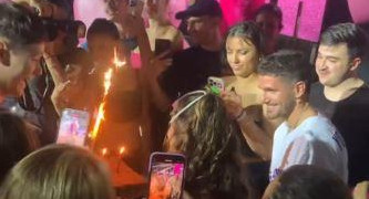 Rodrigo De Paul en el cumple de Tini Stoessel. Foto: captura de video.