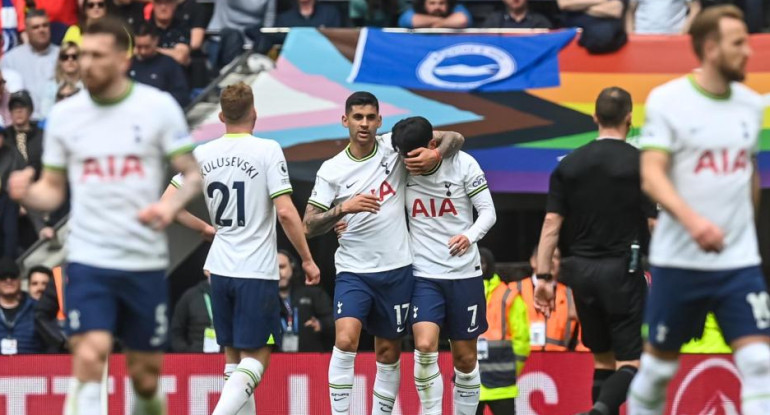 Tottenham de Cuti Romero derrotó al Brighton de Alexis Mac Allister. Foto: EFE. 