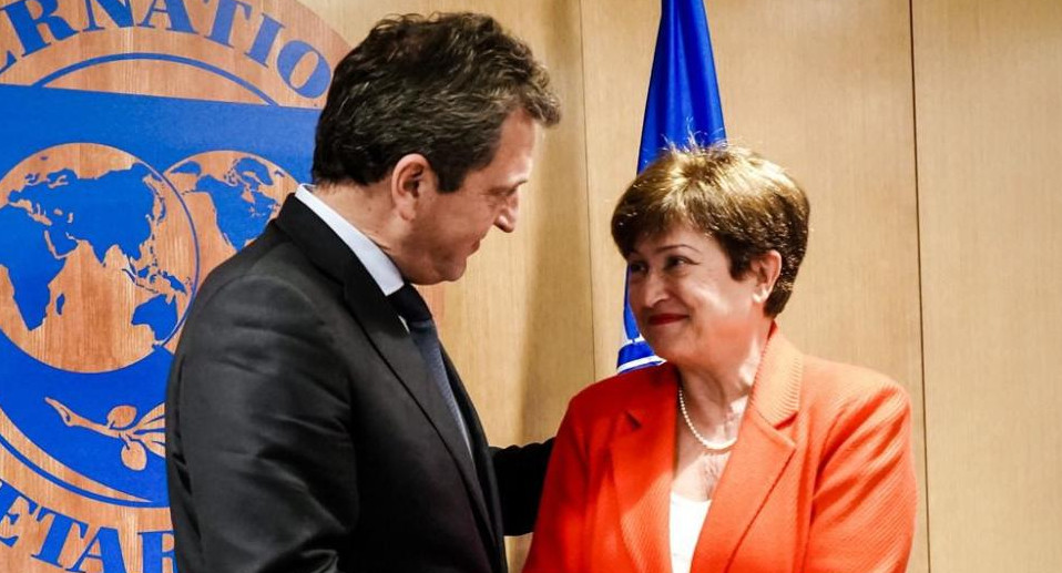 La titular del FMI, Kristalina Georgieva, y el ministro de Economía, Sergio Massa. Foto: argentina.gob.ar