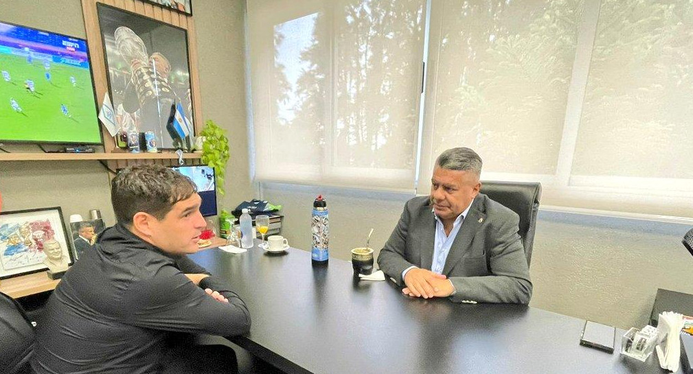 Leandro Stillitano y Chiqui Tapia, AFA. Foto: Twitter Argentina