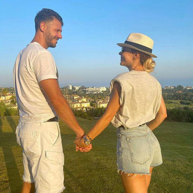 Martín Demichelis y su esposa, Evangelina Anderson. Foto: Instagram @evangelinaanderson.