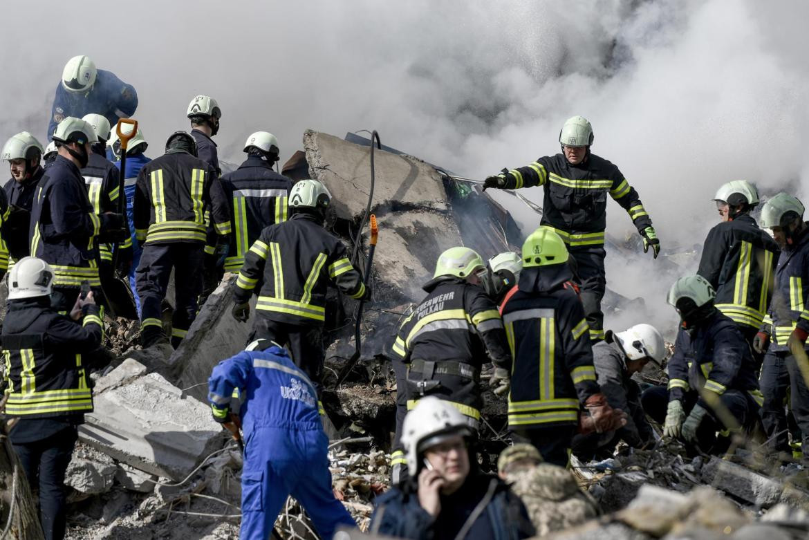 Ataque ruso dejó 12 muertos en Ucrania. Foto: EFE.