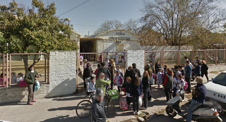 Una docente fue imputada por maltratar a un niño con autismo. Foto: Captura de pantalla.