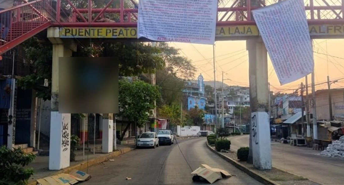 Macabro hallazgo en un puente de Acapulco. Foto: agenciapi.co