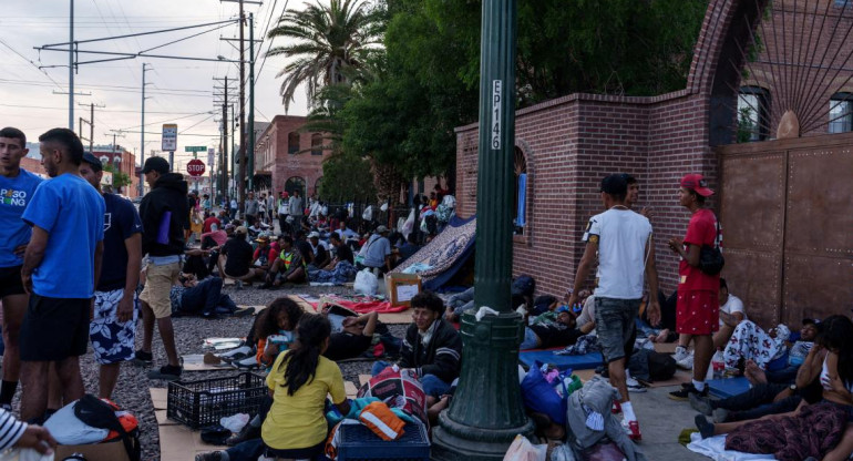 Mexicanos en las calles. Créditos: REUTERS