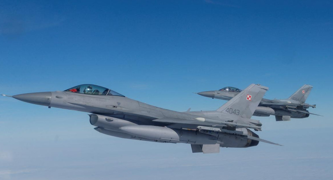 Aviones F-16. Foto: Reuters