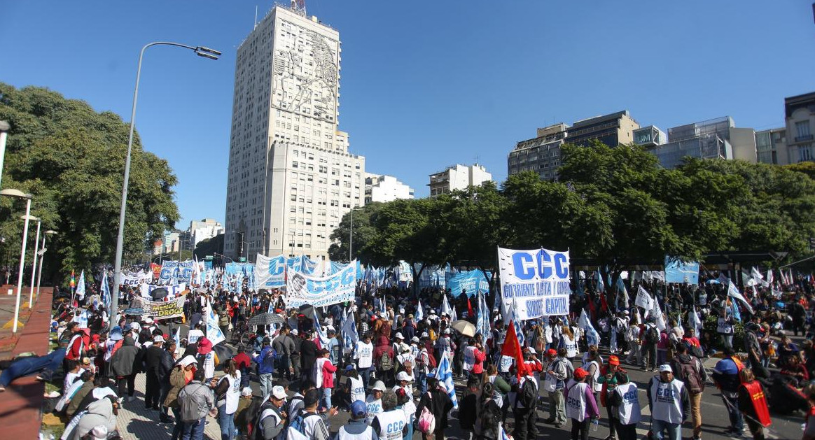 Movimientos sociales, organizaciones sociales, marchas, NA