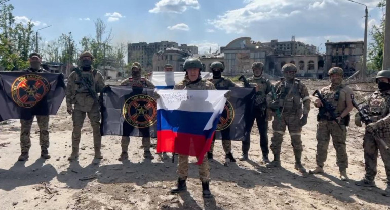 Yevgueni Prigozin, líder del grupo Wagner, tras la toma de Bajmut. Foto: REUTERS.