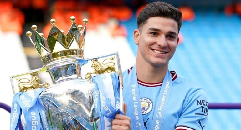 Julián Álvarez, campeón con el Manchester City. Foto: Manchester City.