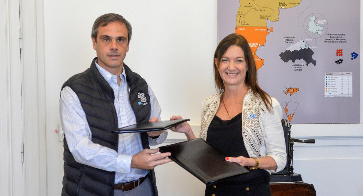 La Aduana capacitará a sus propios pilotos de dron. Foto: Aduana.