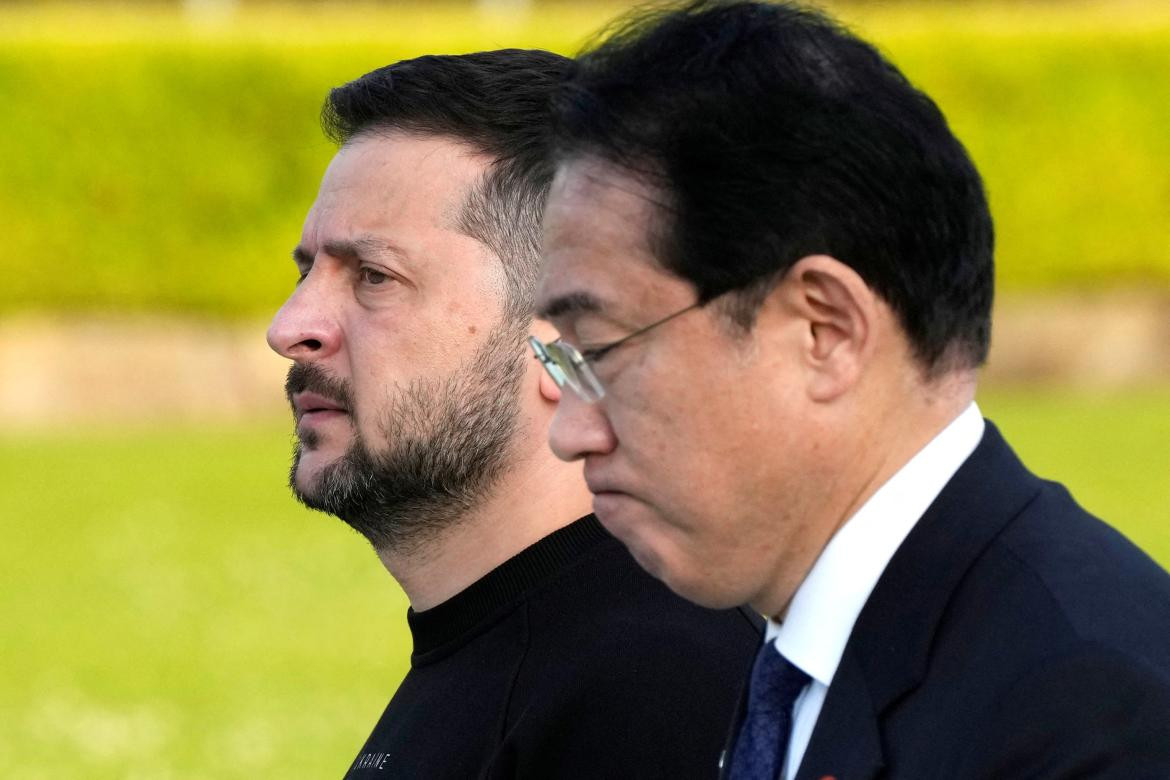 Volodímir Zelenski y Fumio Kishida. Foto: Reuters.