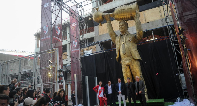 Inauguración de estatua de Marcelo Gallardo, River. Foto: Télam