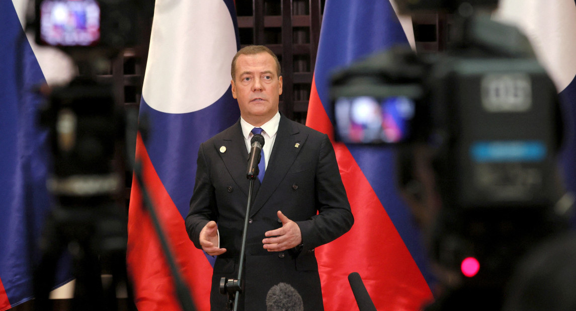 Dmitri Medvedev le agradeció a Raúl Castro por la ayuda de Cuba. Foto: Reuters.