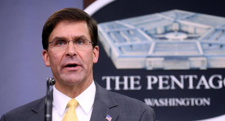 El entonces secretario de Defensa de EE.UU, Mark Esper. Fuente: Reuters.