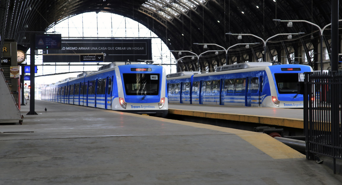 Trenes en la estación de Retiro. Foto: NA.