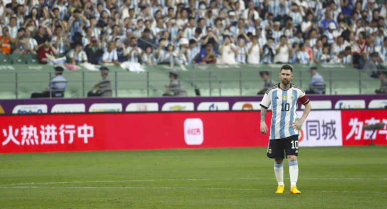 Lionel Messi puso el primero en China. Foto: EFE.