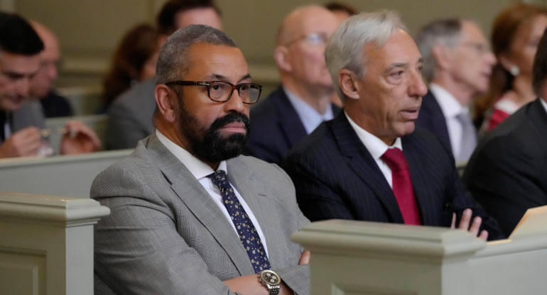 James Cleverley, el ministro de Exteriores de Reino Unido. Foto: Reuters.