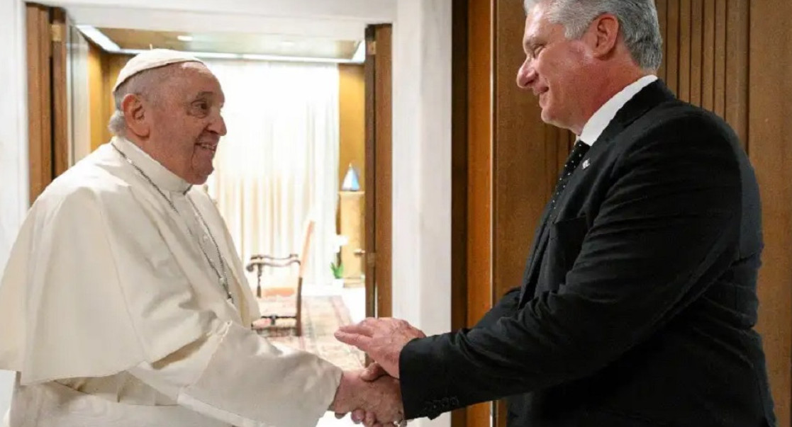 Papa Francisco y Miguel Díaz Canel. Foto: ACIPrensa.