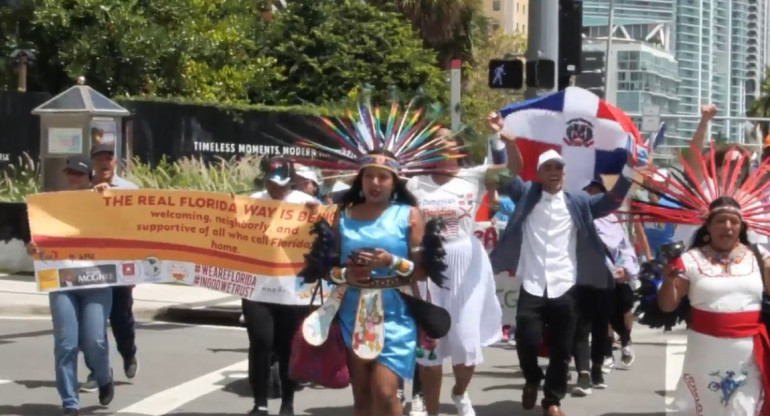 Marcha migrantes. Foto: Ruptly.