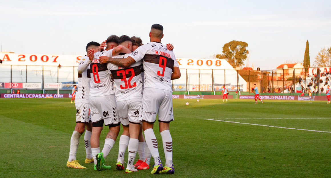 Platense hundió a Arsenal en el fondo de la tabla de posiciones. Foto: NA.