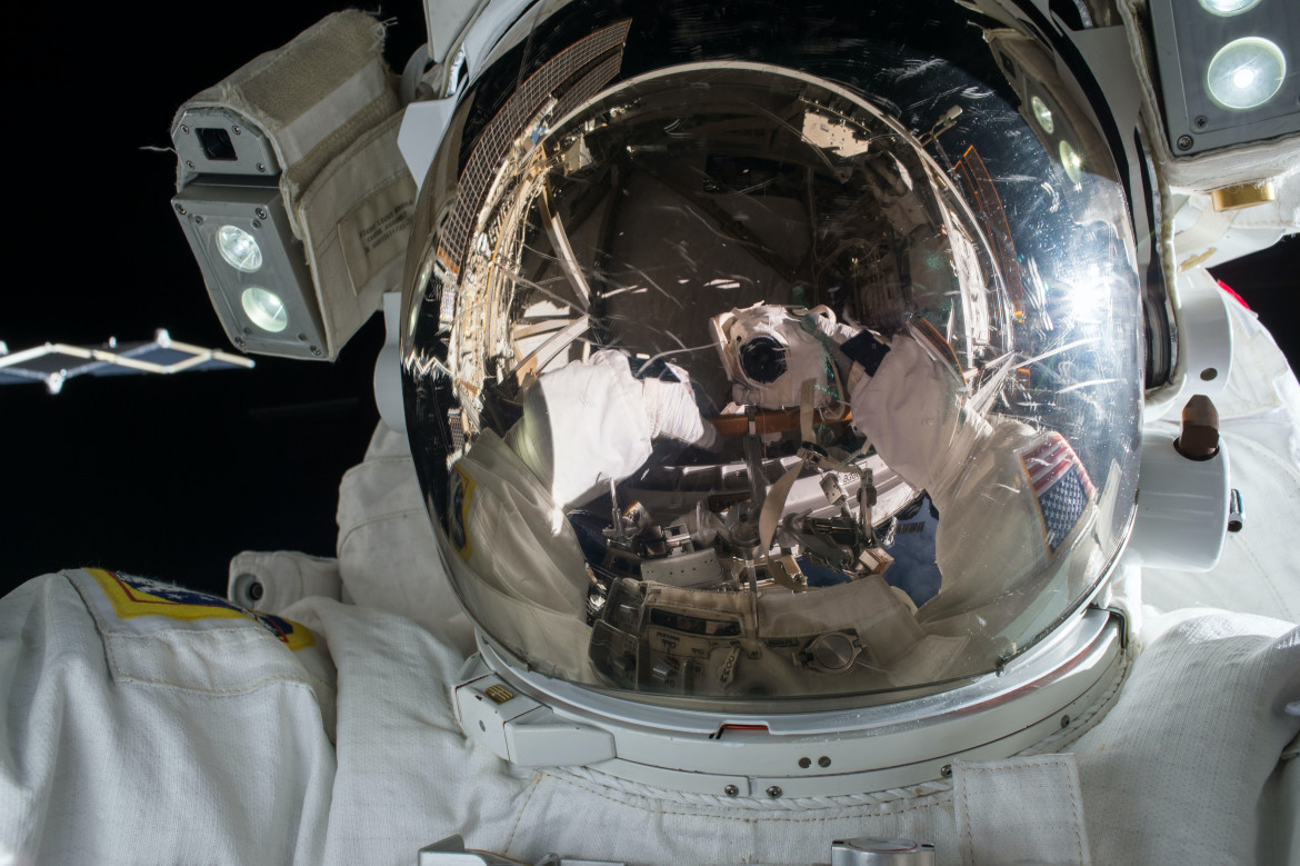 Astronaut in space.  Photo: Unspash