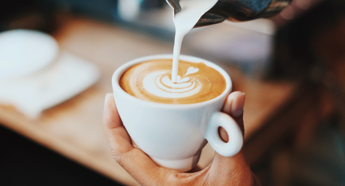 Los efectos de tomar café a la mañana. Foto: Unsplash