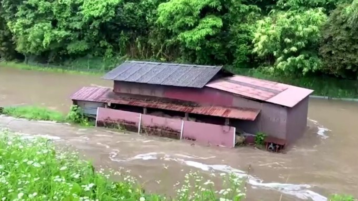 Más de un millón de personas afectadas por el agua. Foto: Twitter/ @AztecaNoticias