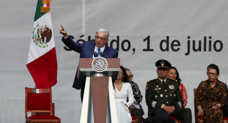 Andrés Manuel López Obrador pidió que no voten a Ron DeSantis. Foto: Reuters.