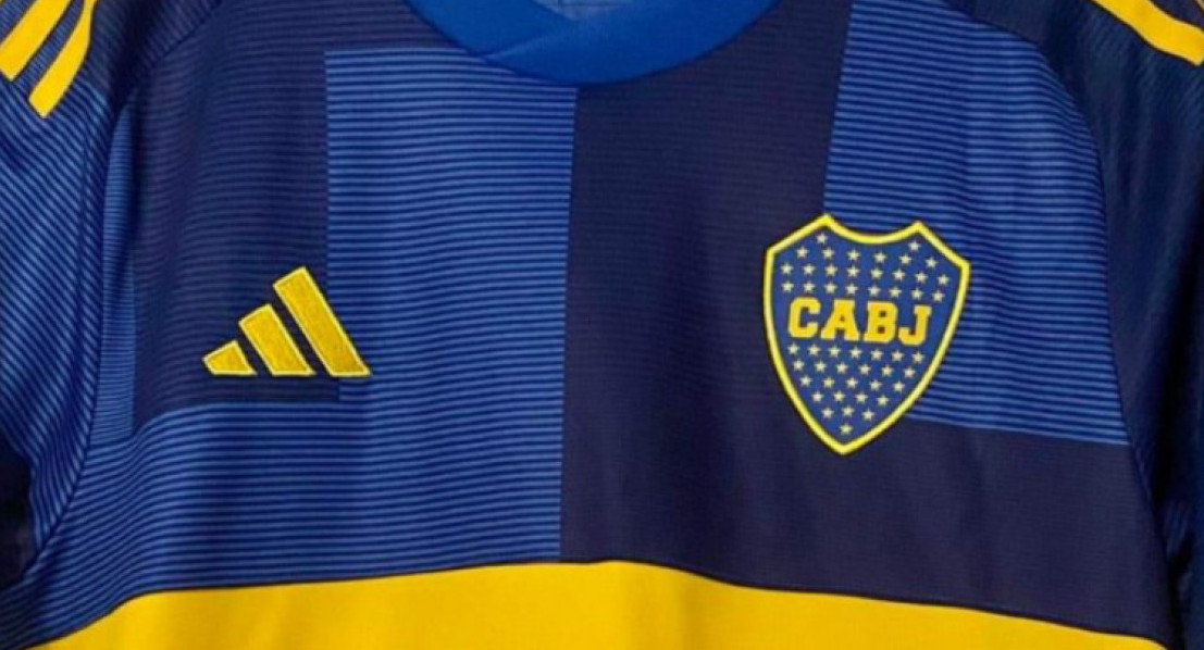 Posible nueva camiseta de Boca para la próxima temporada. Foto:  Footy Headlines.