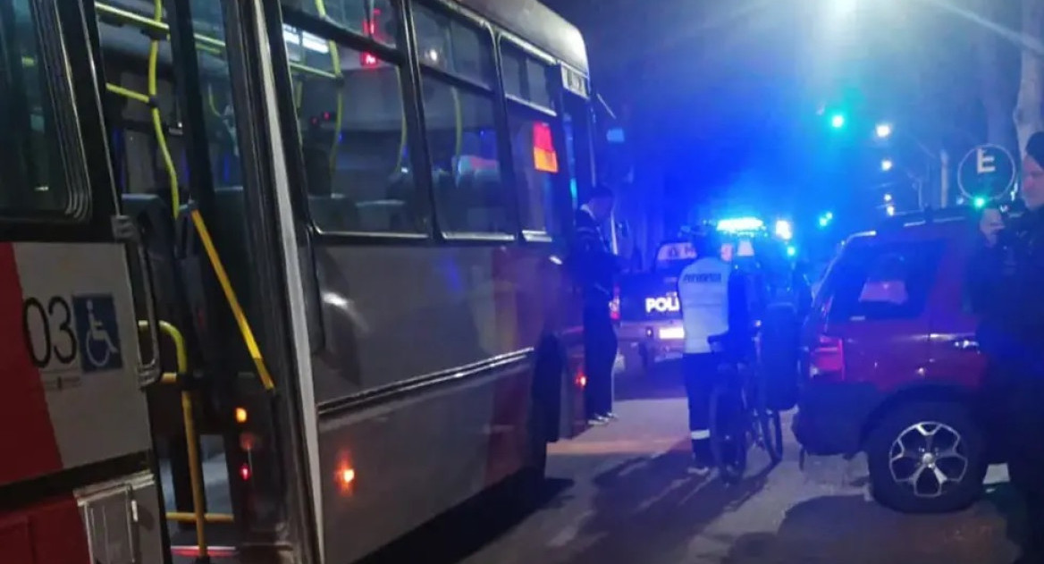 Un joven fue atacado en un colectivo. Foto: gentileza Diario El Sol.