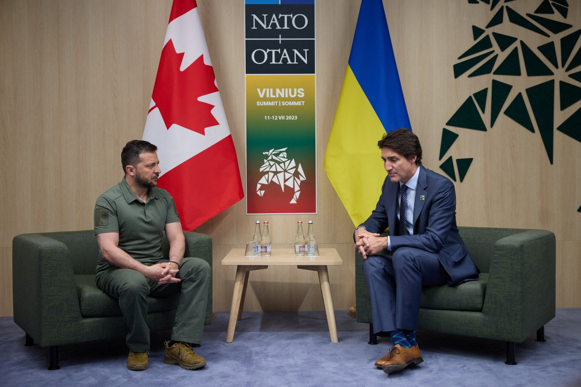 Volodimir Zelenski y Justin Trudeau en la Cumbre de la OTAN. Foto: Reuters.