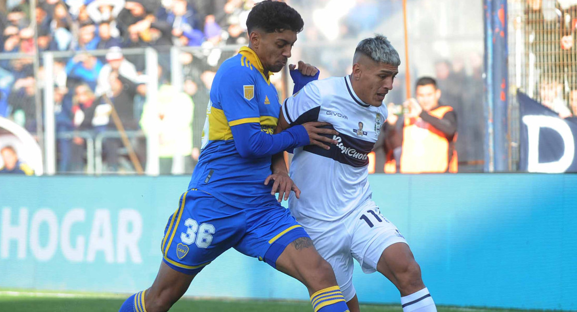 Cristian Medina; Gimnasia vs. Boca. Foto: Télam.