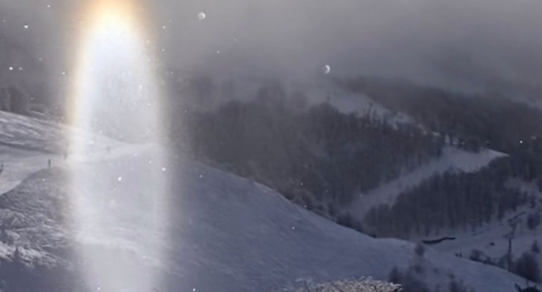 Una fotógrafa registró un extraño círculo en Bariloche. Foto: captura