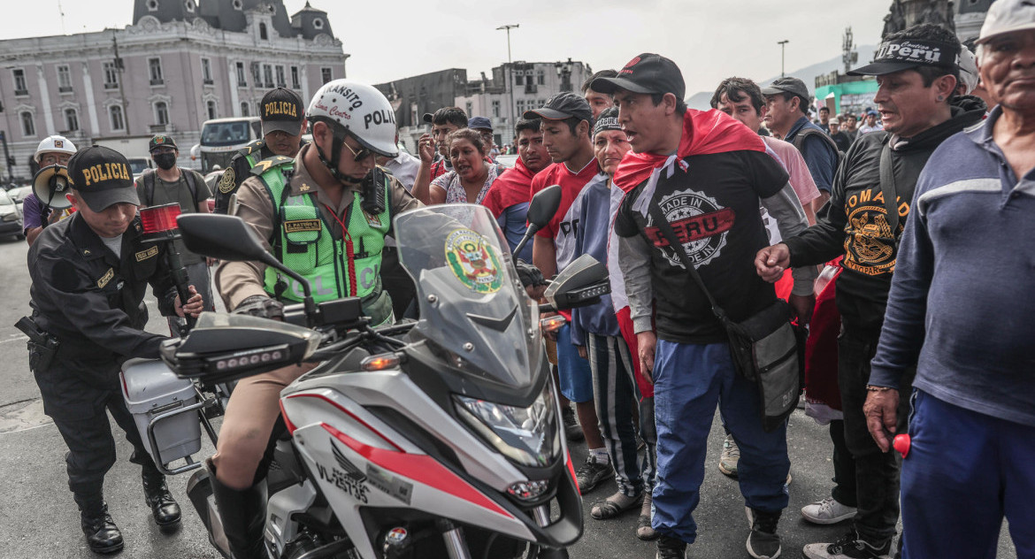 Jornada de protestas en Perú. Foto: EFE.